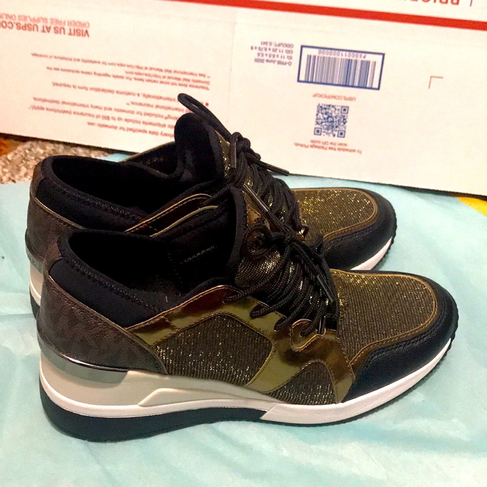 NWOT Michael kors  shoes